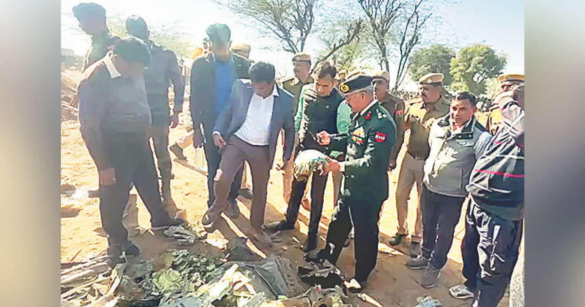IAF Crash: Army jawans, police, air force officials gather at site